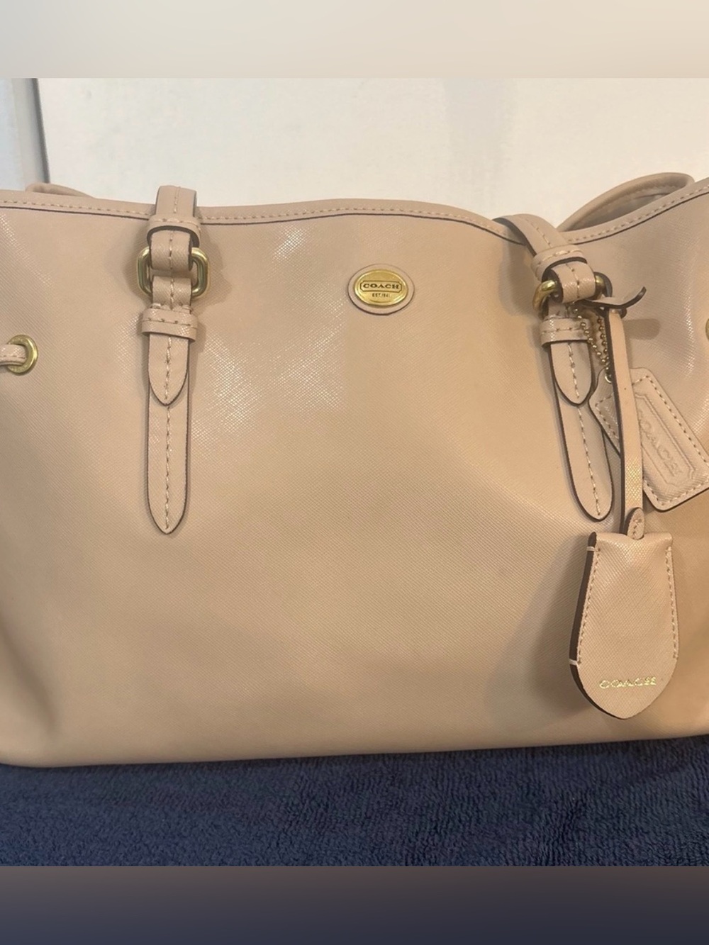 Coach Peyton Drawstring Carryall Sand Crossgrain Leather Tote EUC Beige - EUC